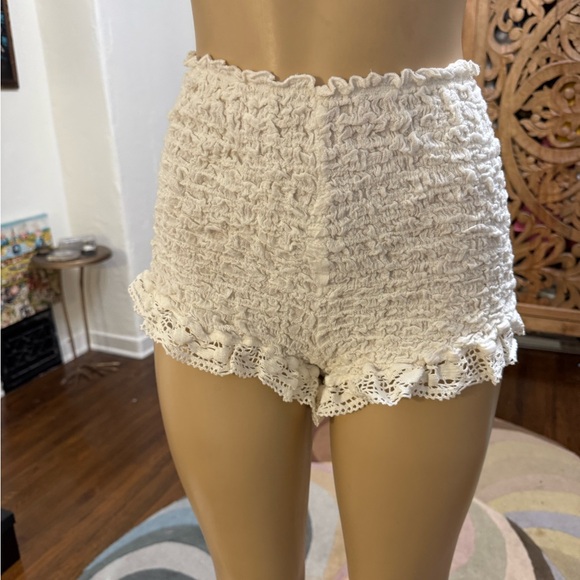 Free People Cream Ruffled Shorts - Picture 7 of 8